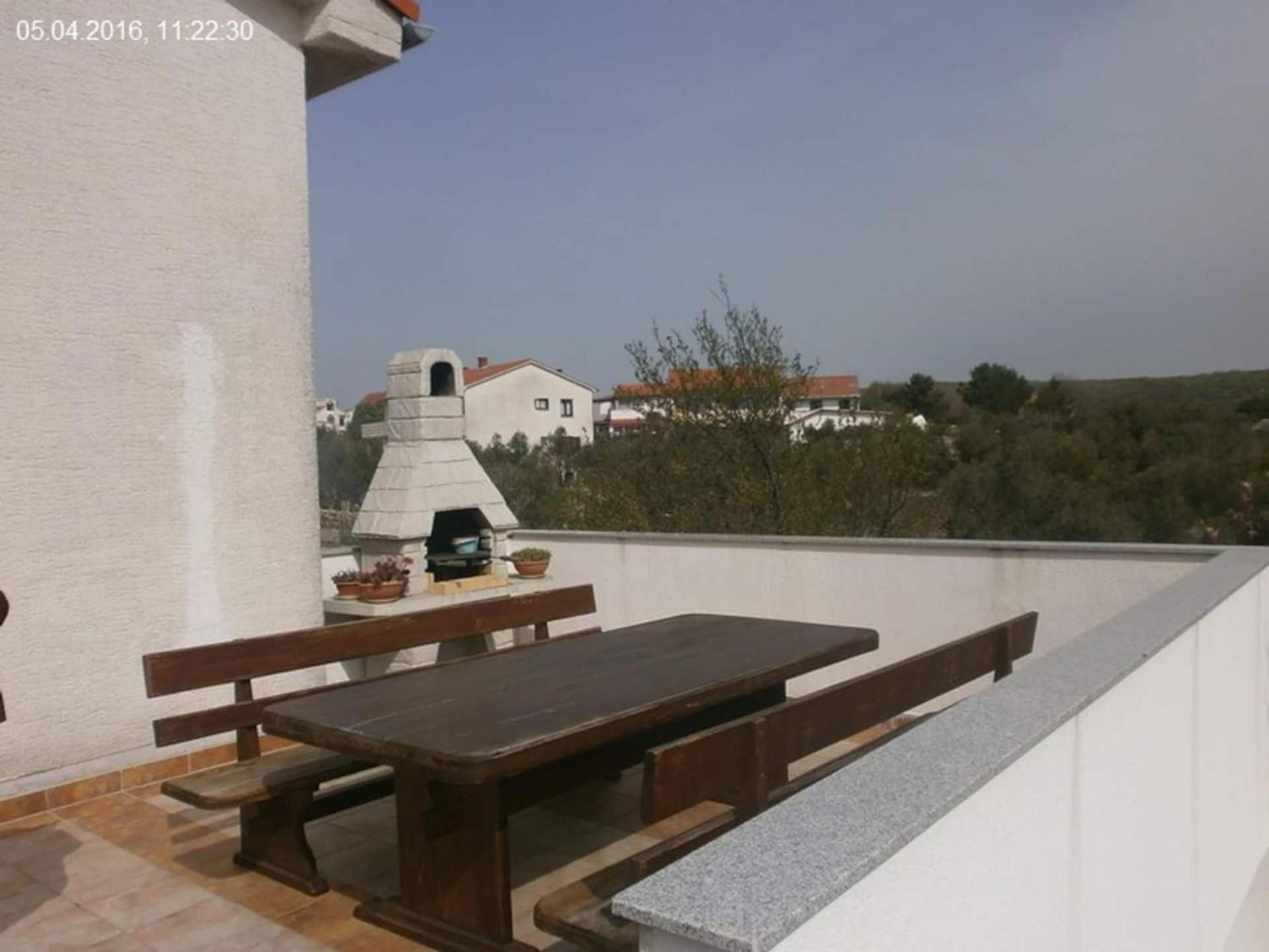 Family Apartments Viva Close To The Beach 크르크 외부 사진
