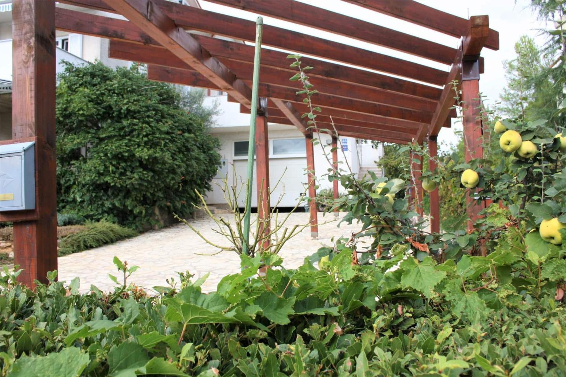 Family Apartments Viva Close To The Beach 크르크 외부 사진