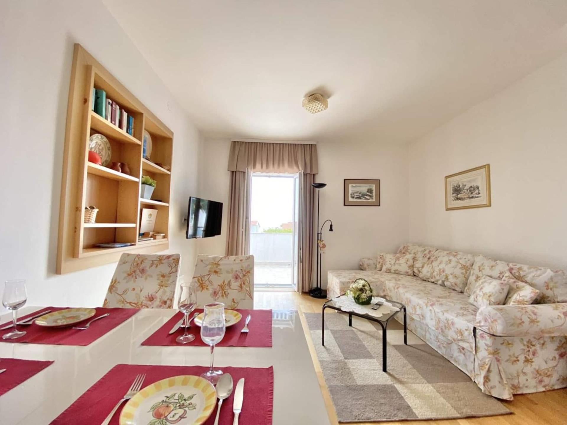 Family Apartments Viva Close To The Beach 크르크 외부 사진